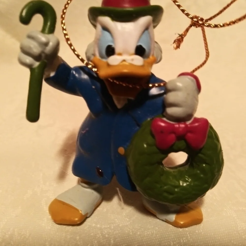 Donald Duck Holiday Ornament